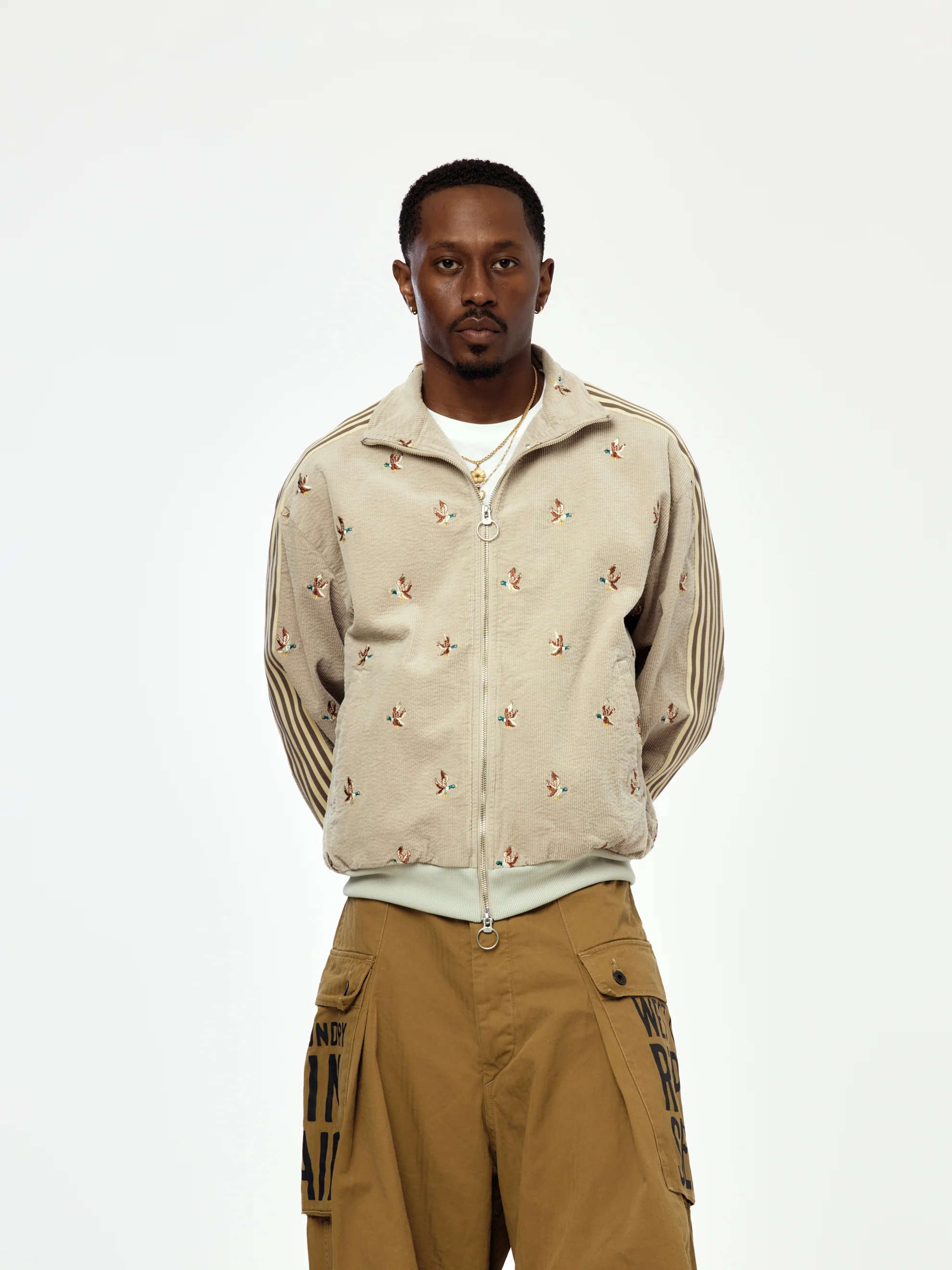 11W Stretch Corduroy DUCK Embroidery Track JKT (Banner Stripe)