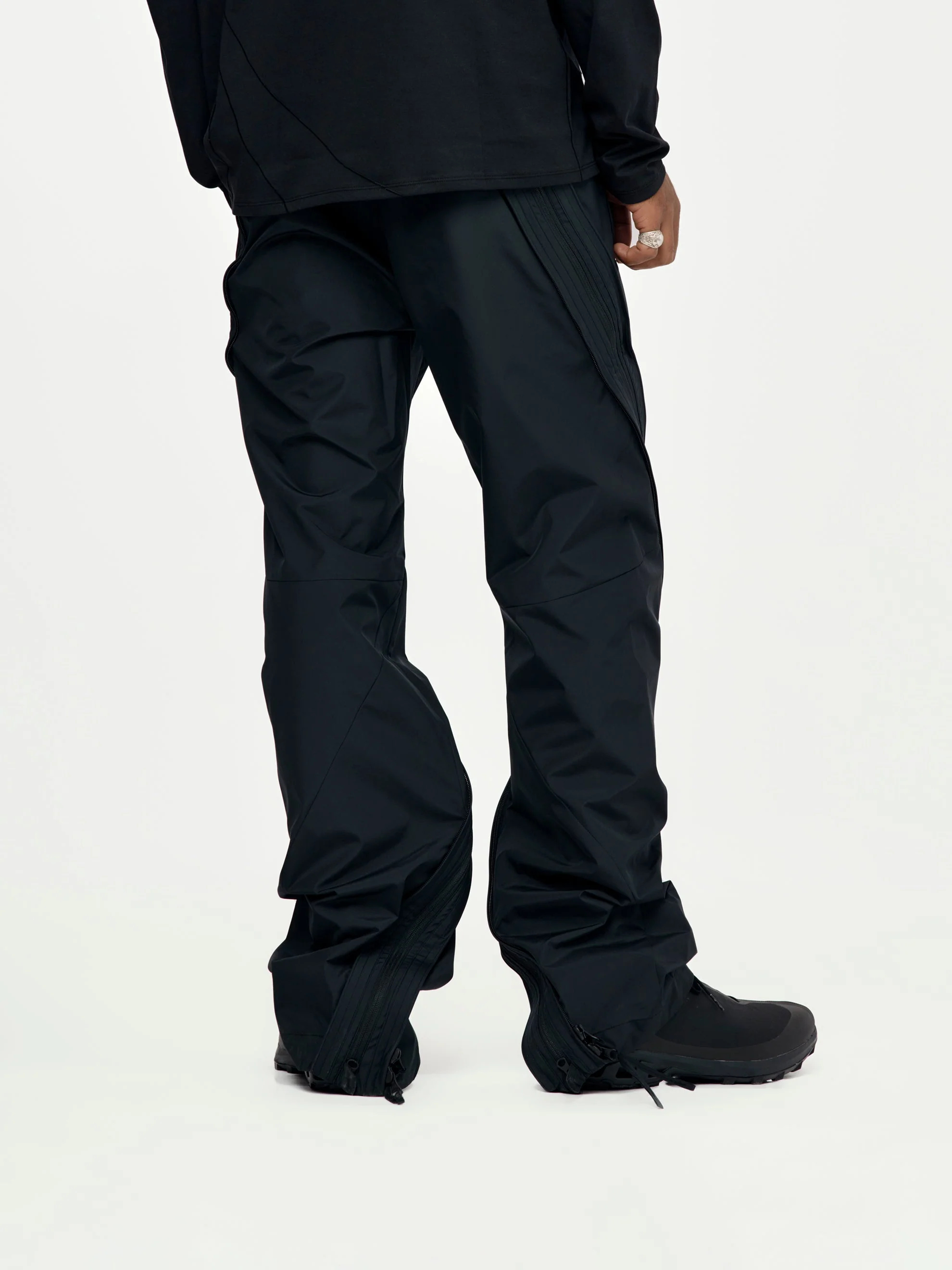 7.0 TECHNICAL PANTS CENTER (BLACK) - Image 4