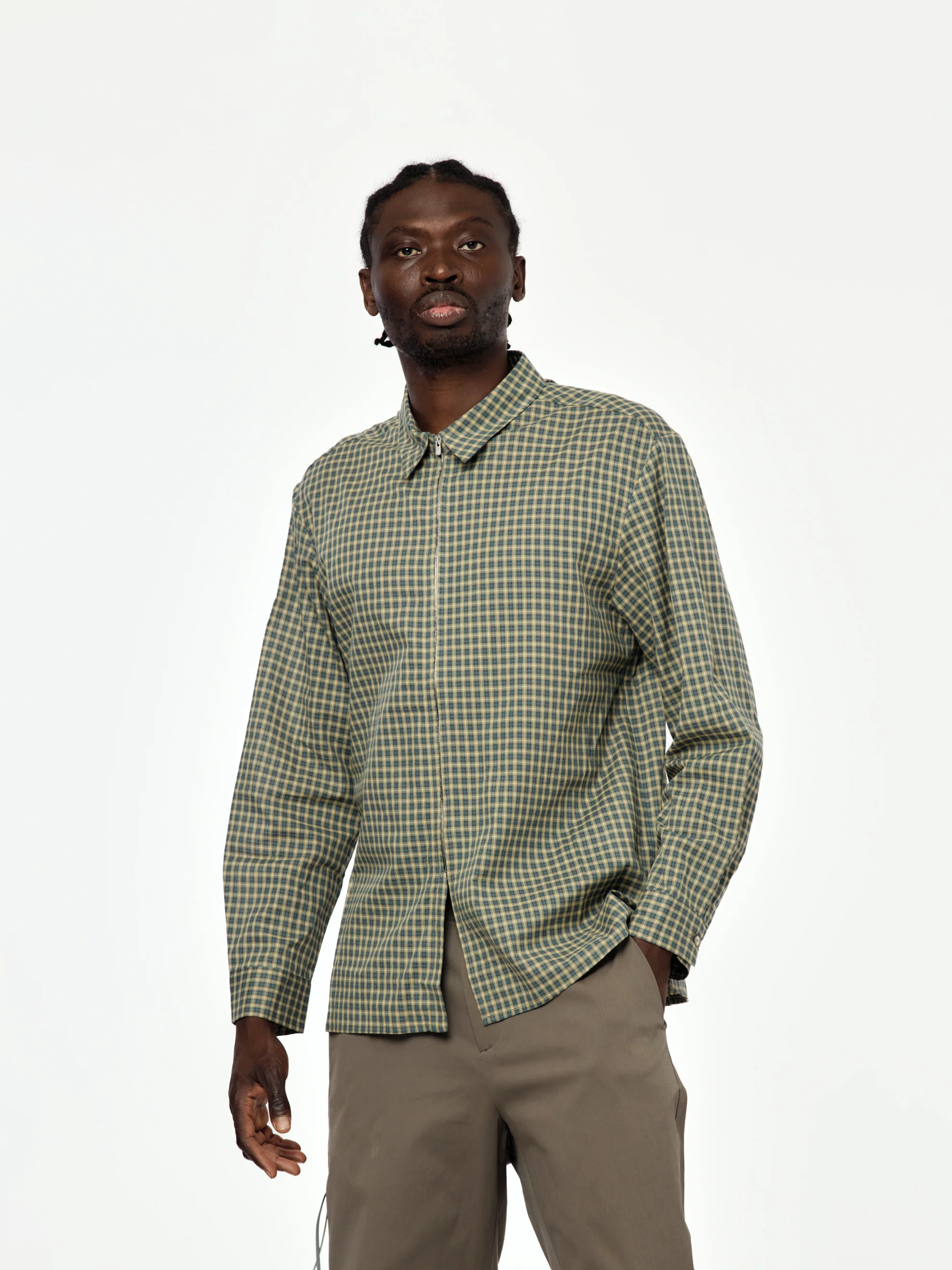 8.0 Woven Shirt Right