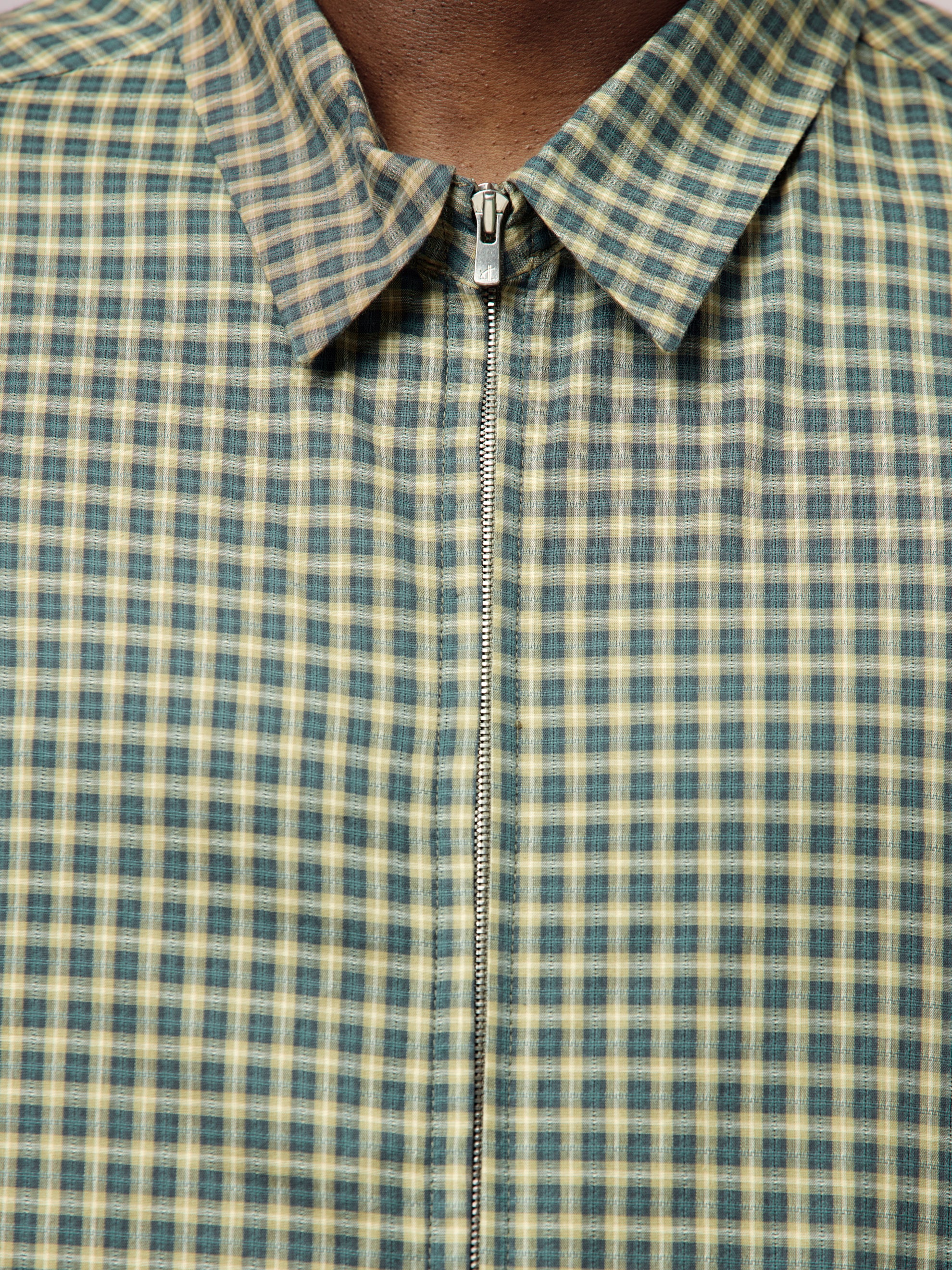 8.0 Woven Shirt Right - Image 6