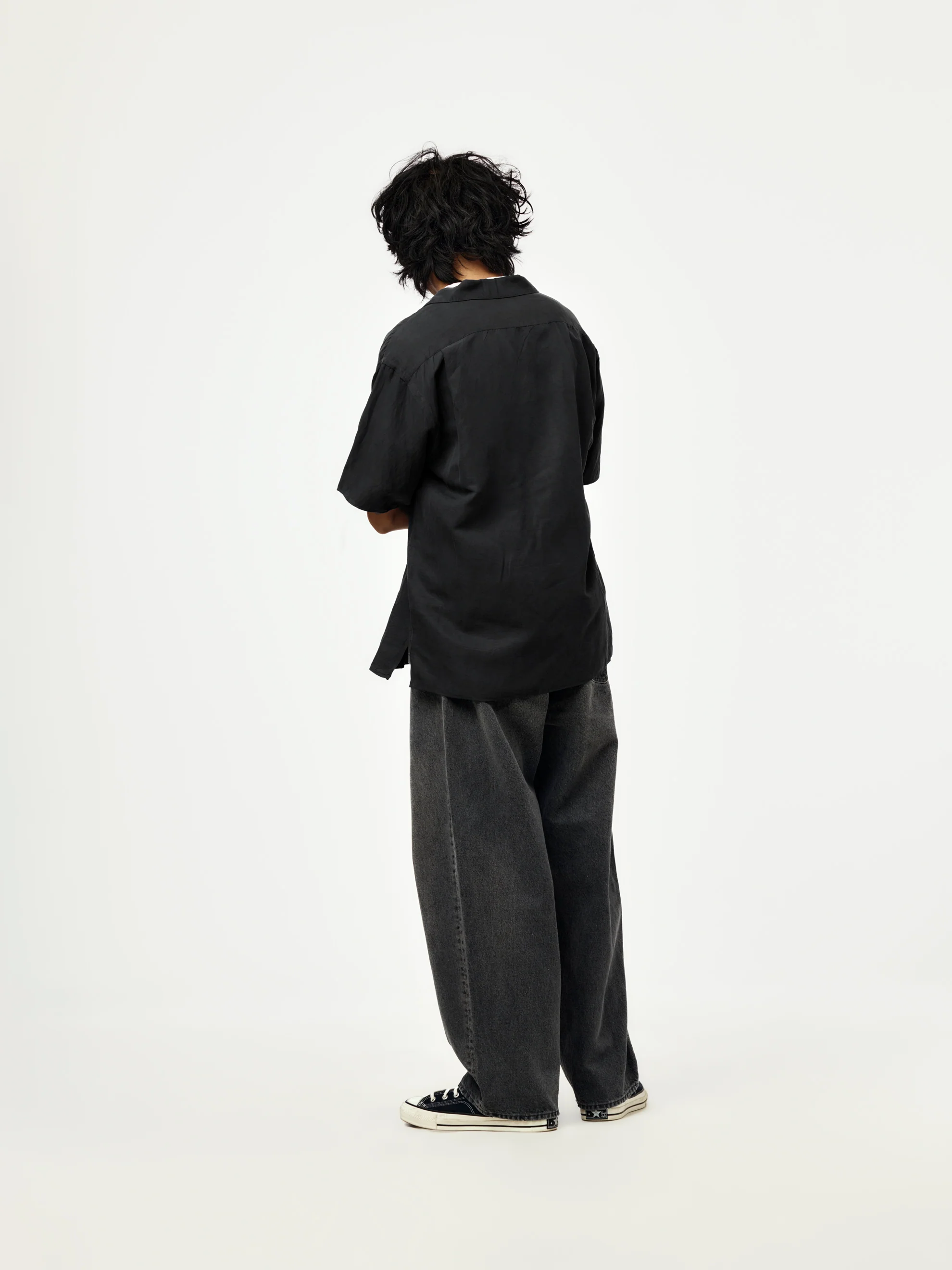 Vintage Silk Linen Short-Sleeve Open Collar Shirt (Black) - Image 5