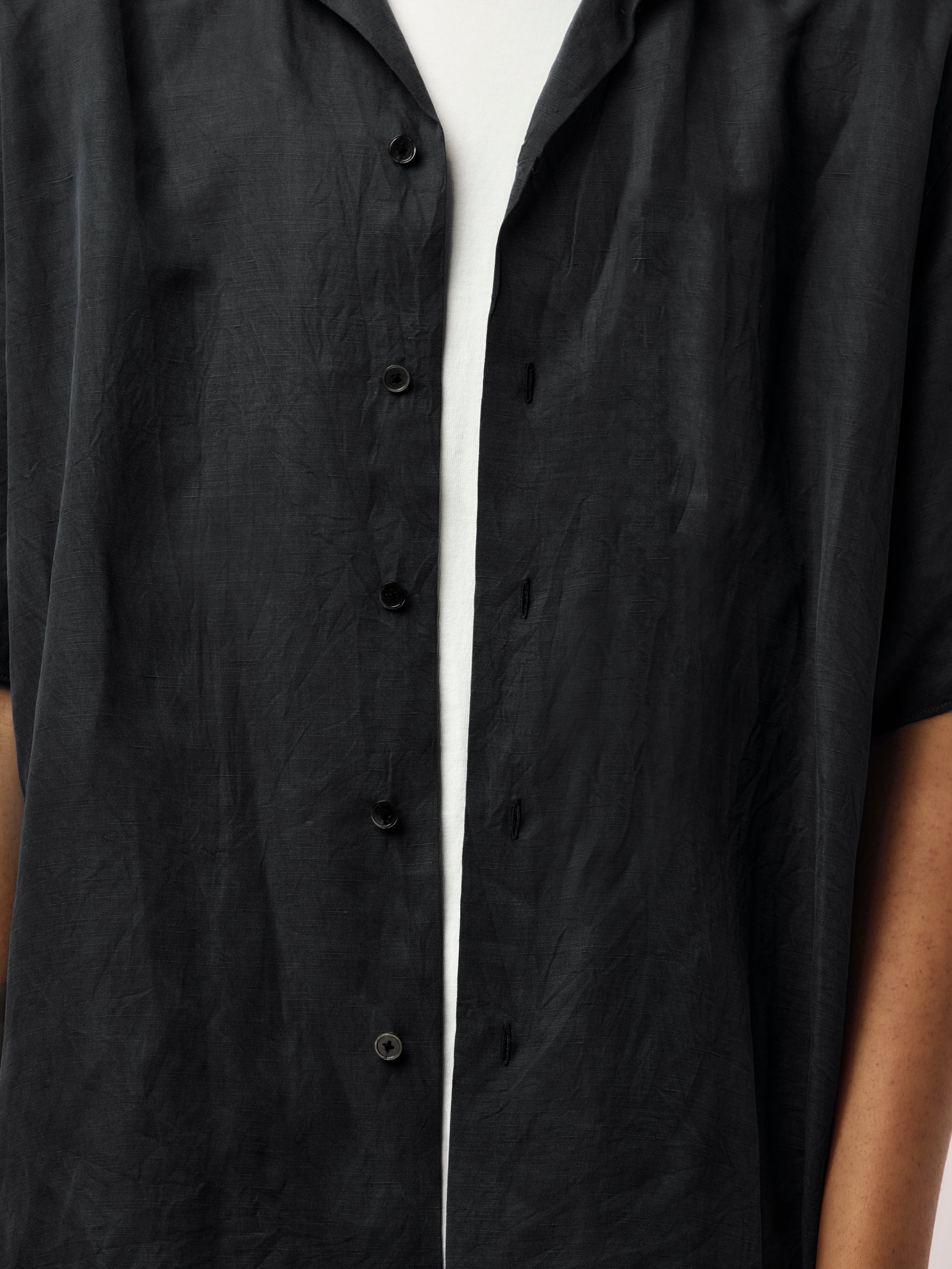 Vintage Silk Linen Short-Sleeve Open Collar Shirt (Black) - Image 6
