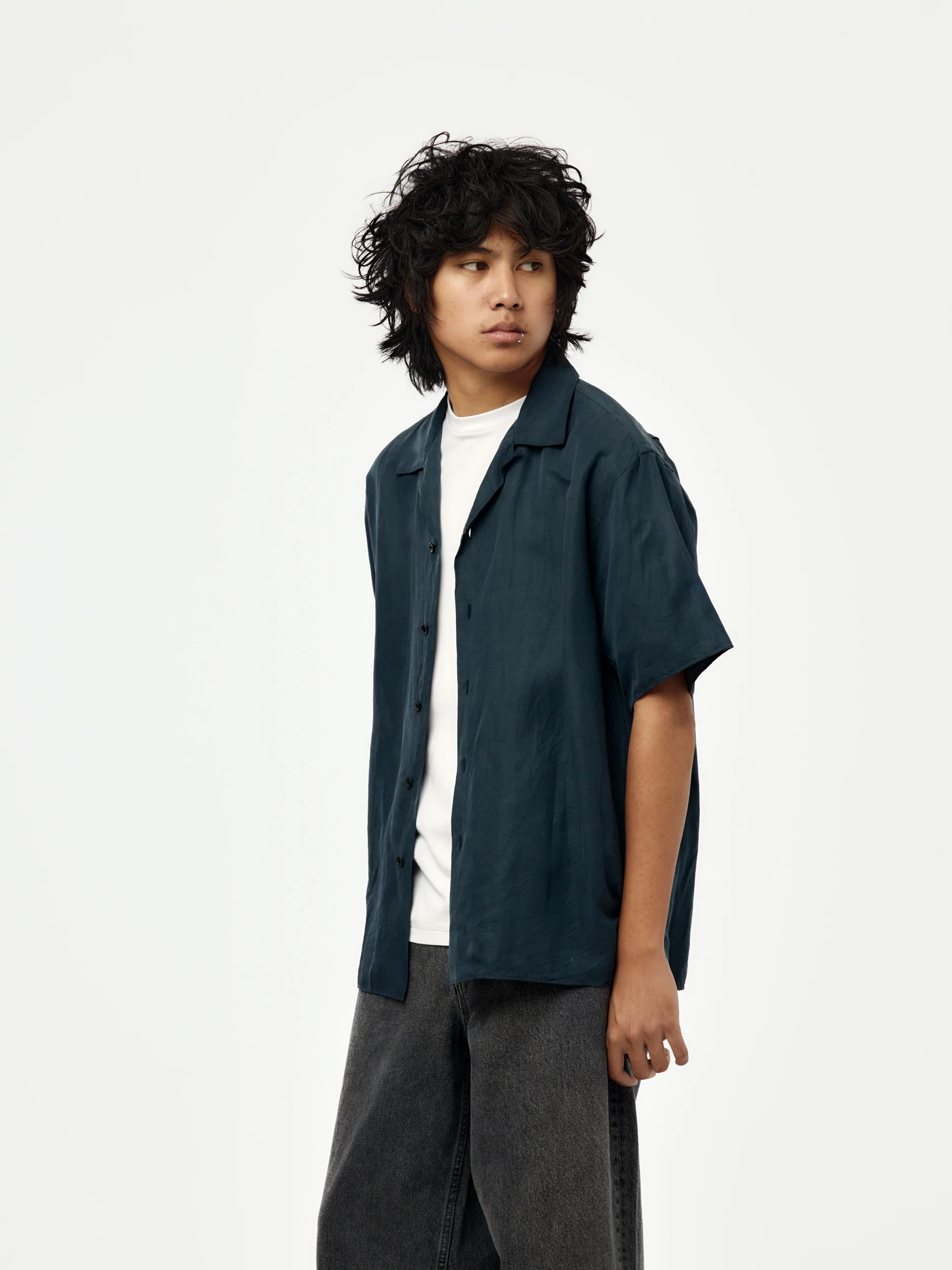 Vintage Silk Linen Short-Sleeve Open Collar Shirt (Navy) - Image 2