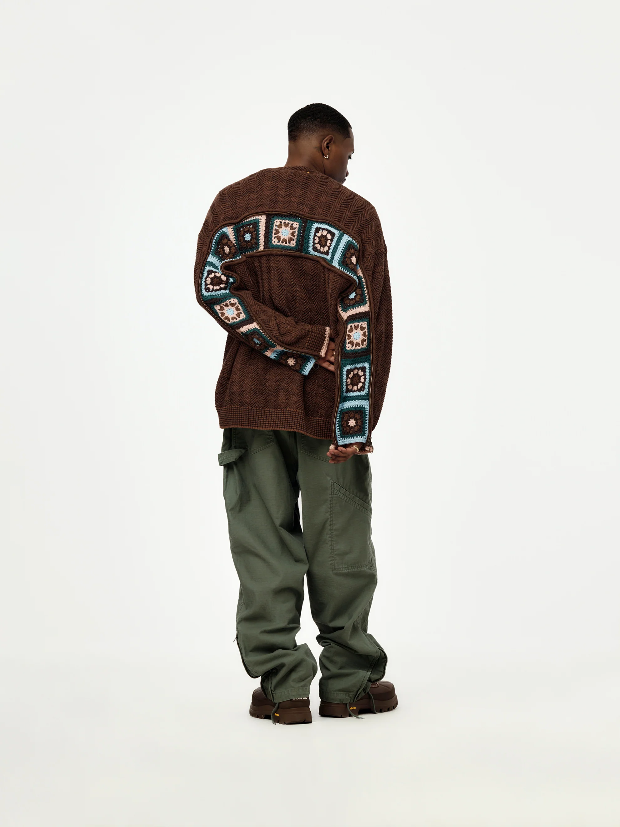ANDREWS CARDIGAN (BROWN) - Image 5