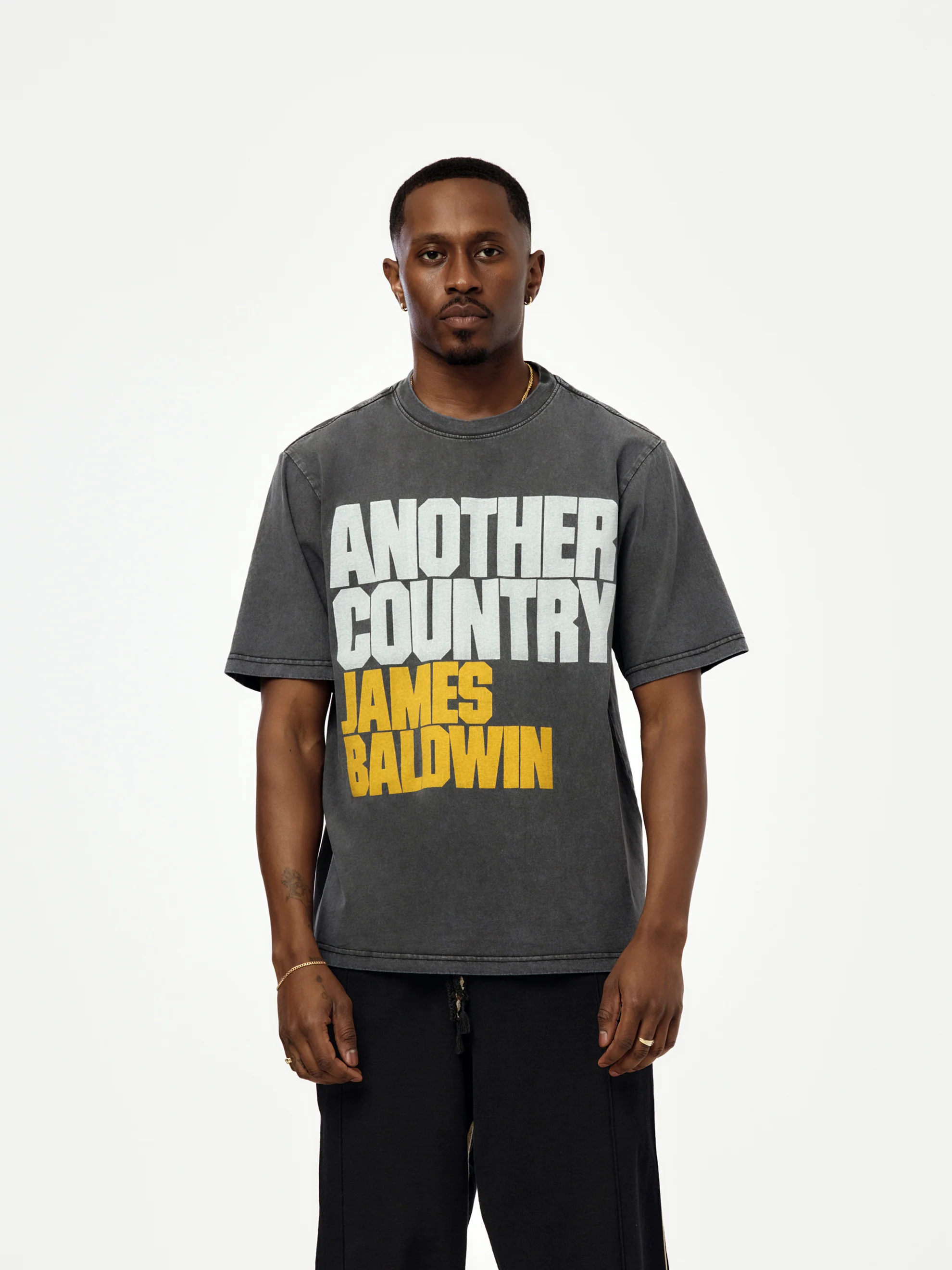 ANOTHER COUNTRY TEE (VINTAGE BLACK)