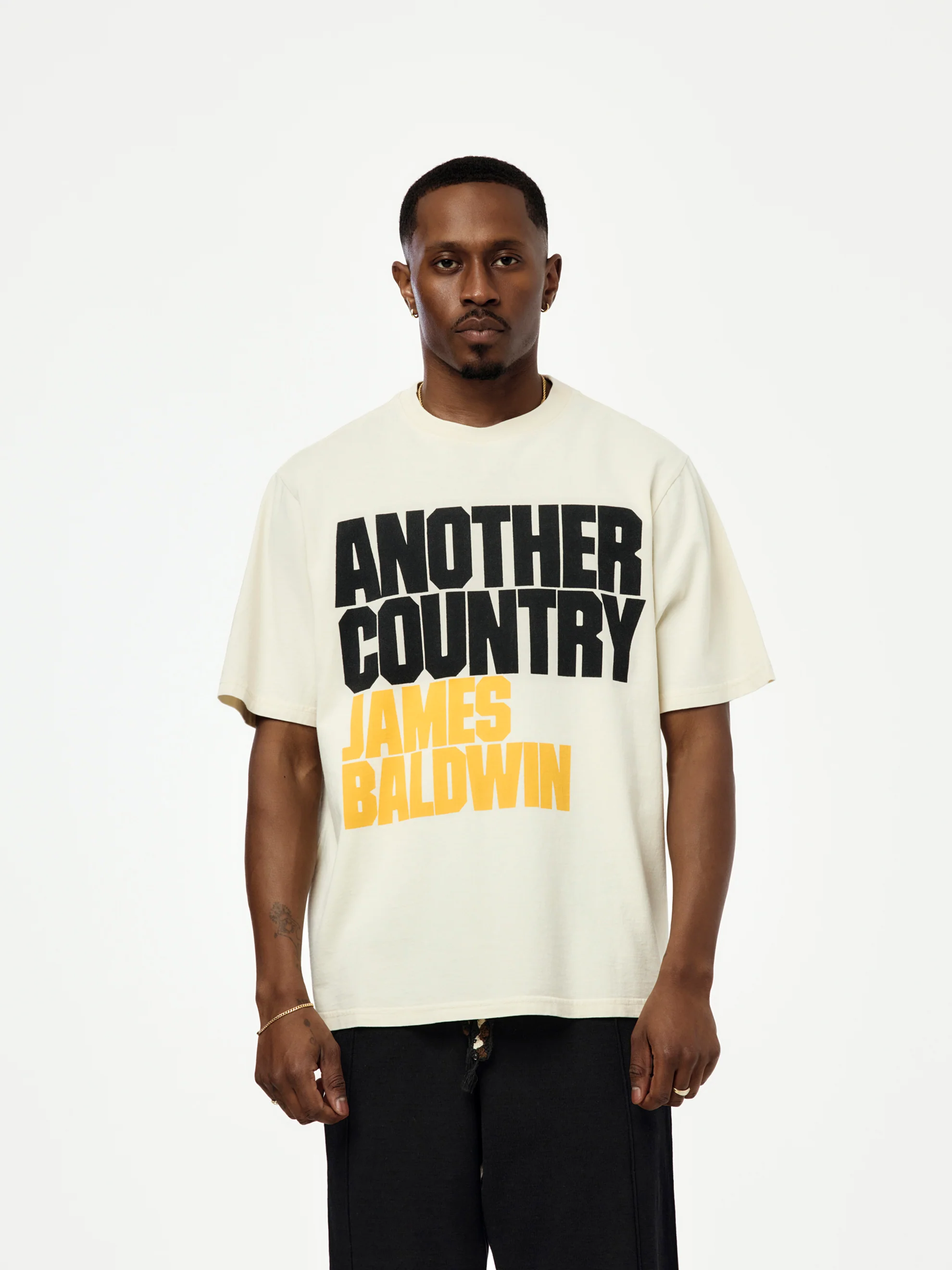 ANOTHER COUNTRY TEE (VINTAGE WHITE)