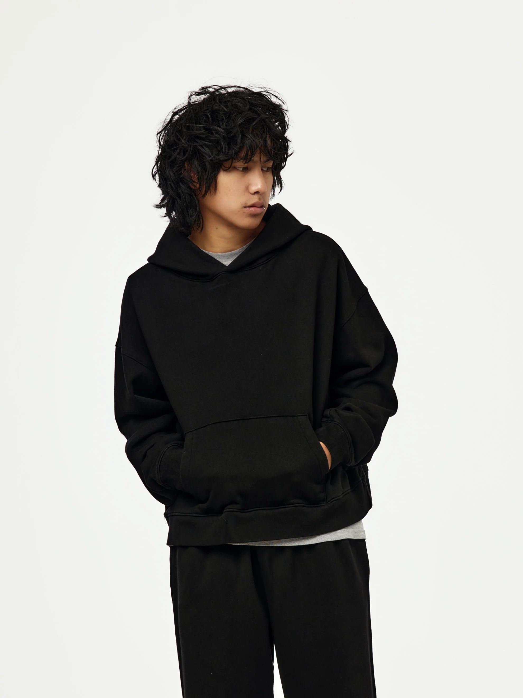box crop hoodie (black)