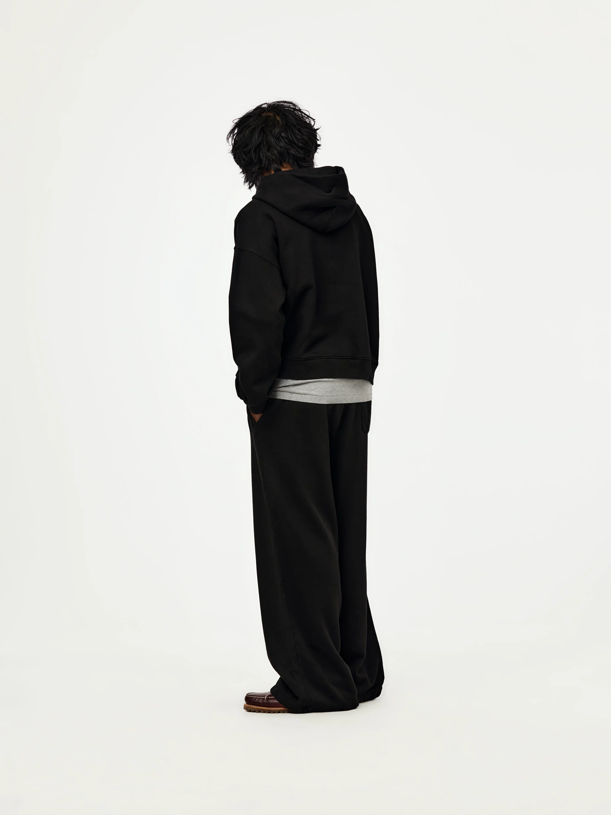 box crop hoodie (black) - Image 5