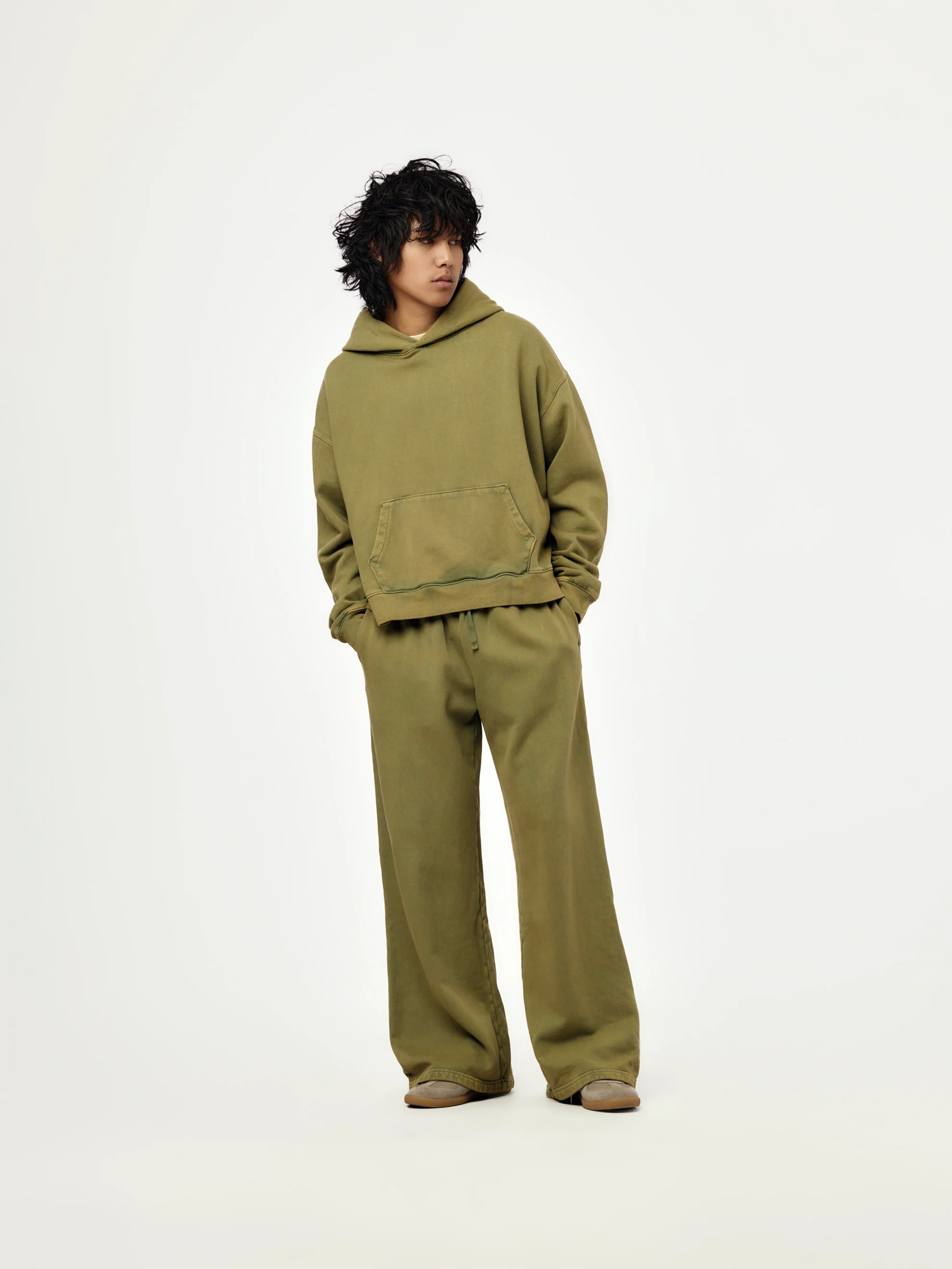 box crop hoodie (washed green olive) - Image 4