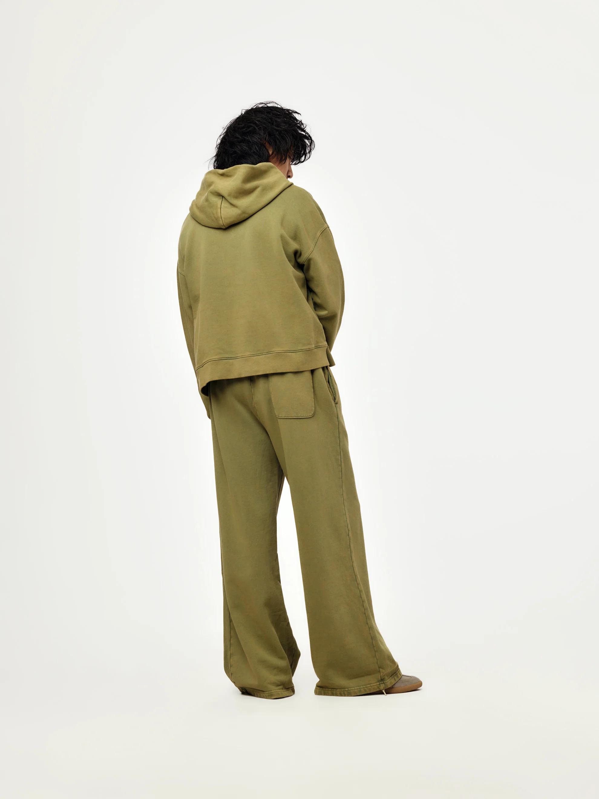 box crop hoodie (washed green olive) - Image 5