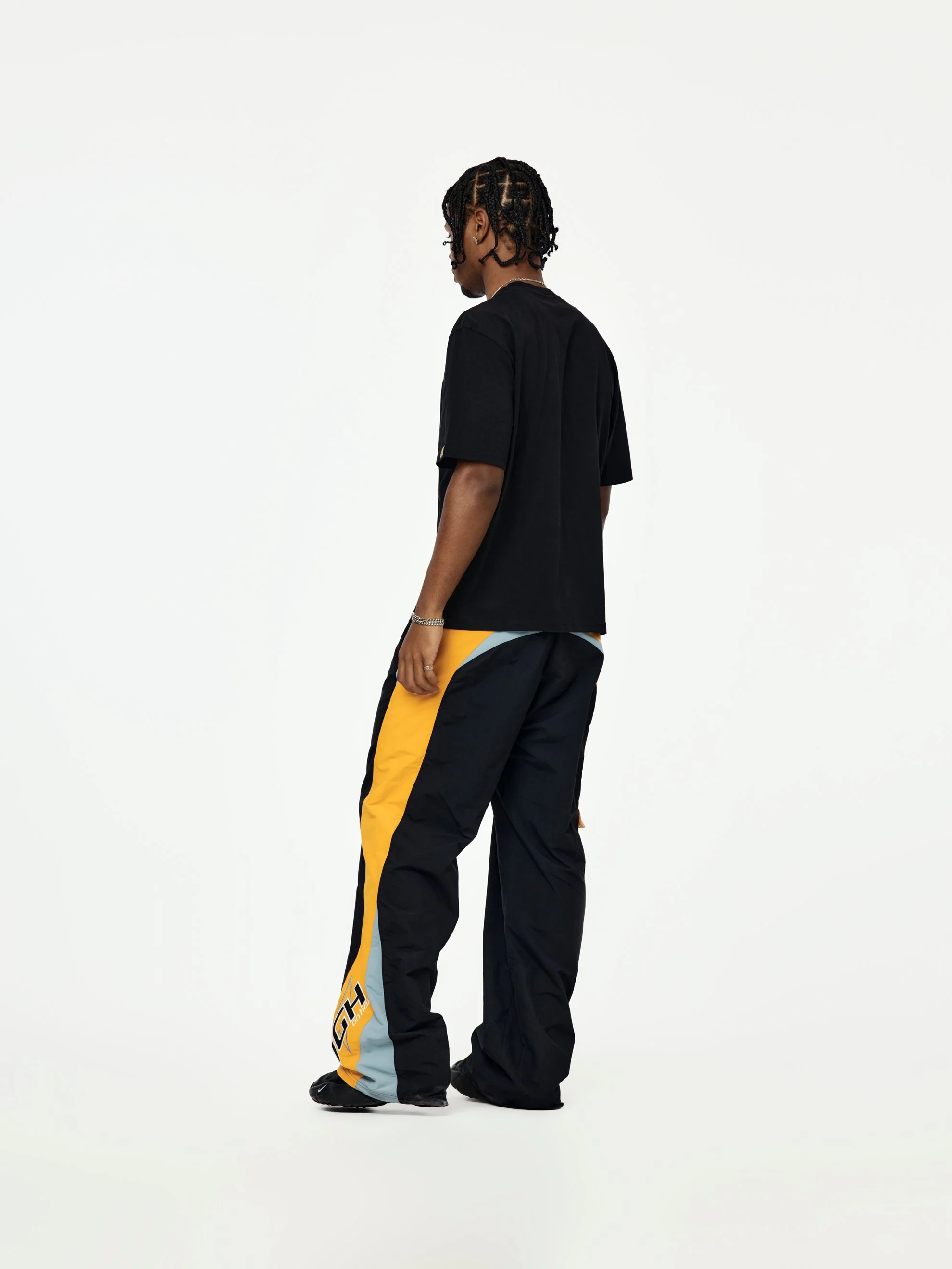 Bumper Classic T-Shirt (Black) - Image 5