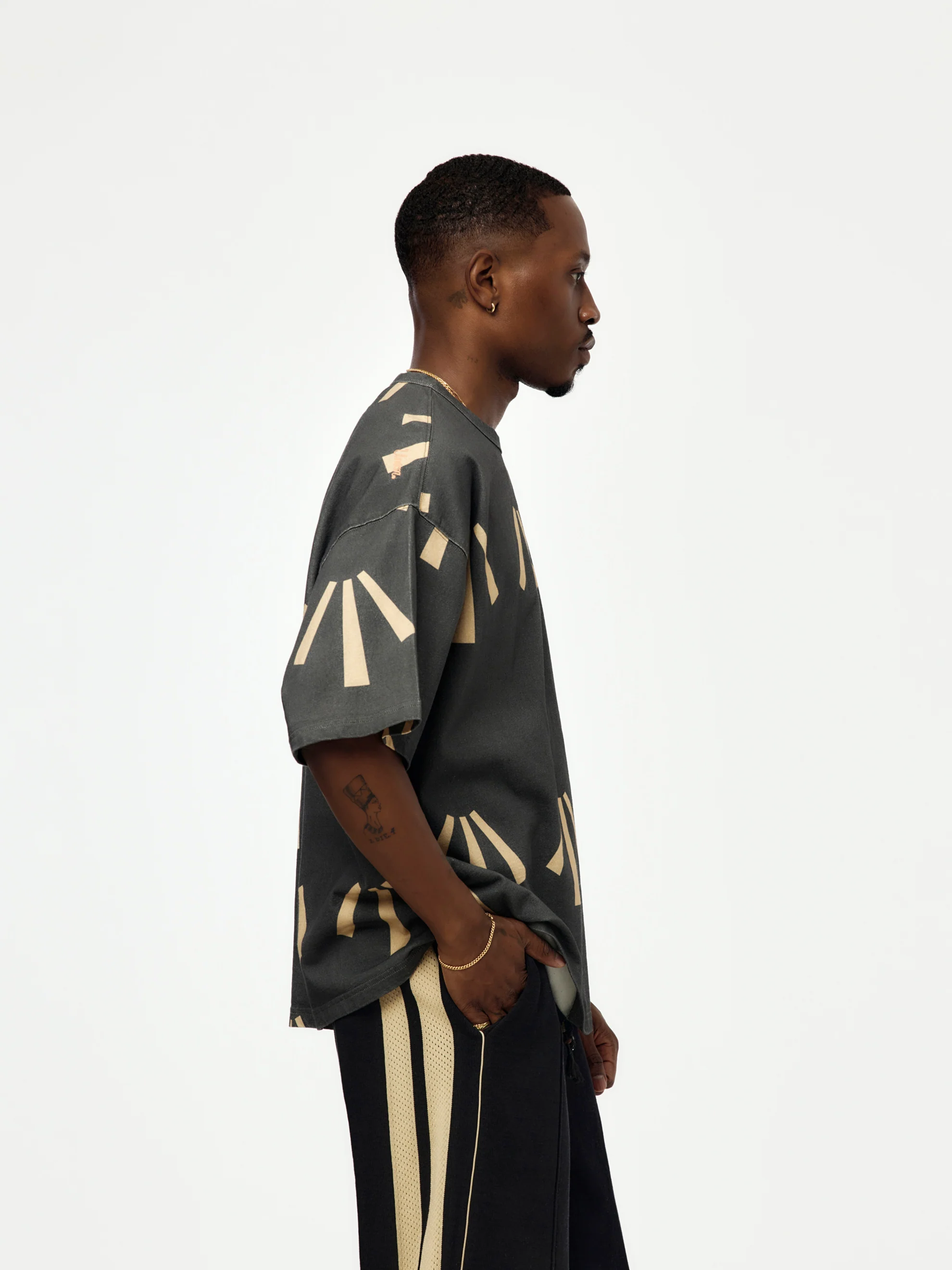 DALY SS TEE (DARK GREY) - Image 4