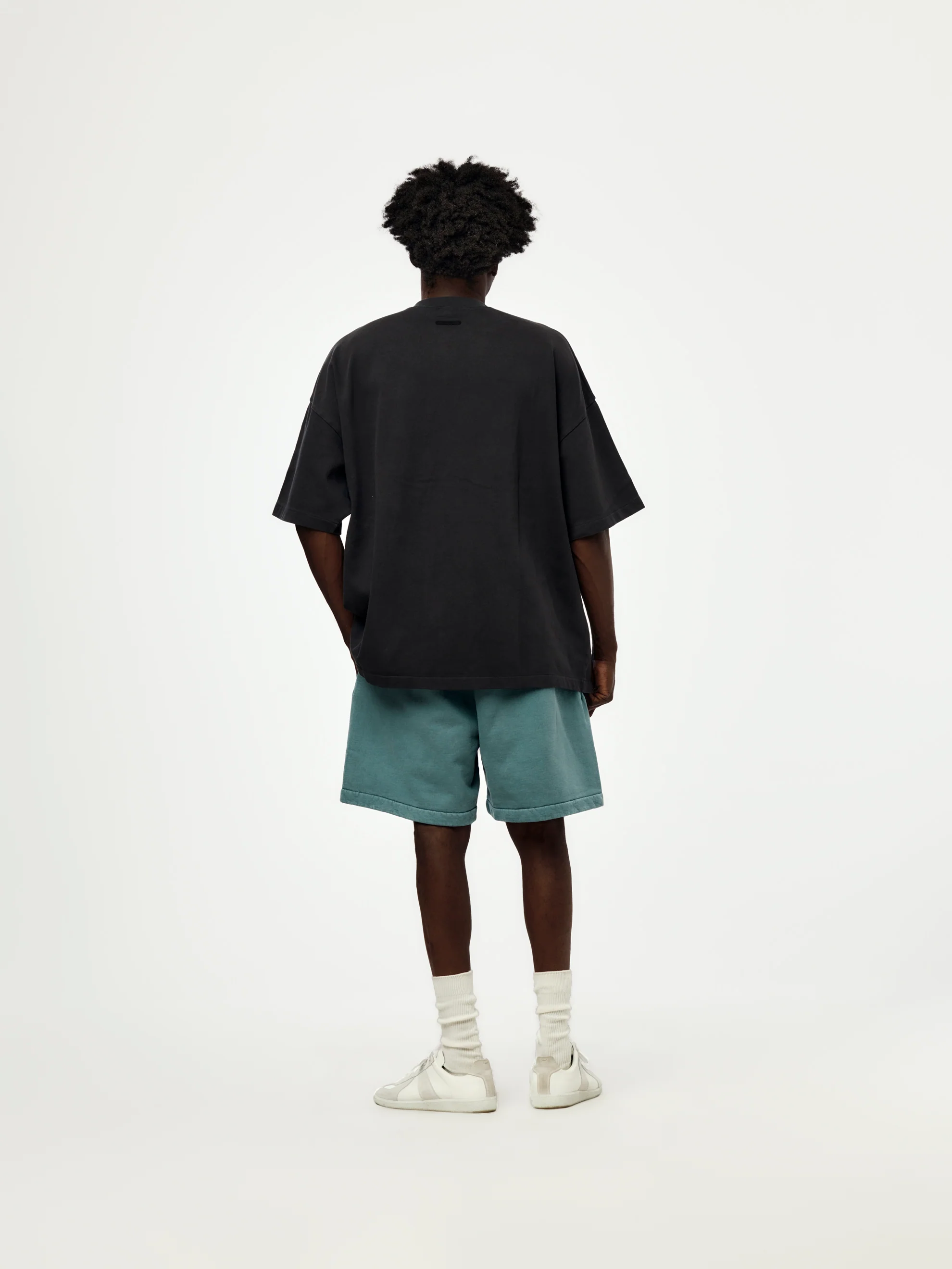 SIGNATURE 90'S SHORT SLEEVE TEE (FADED BLACK) - Image 5