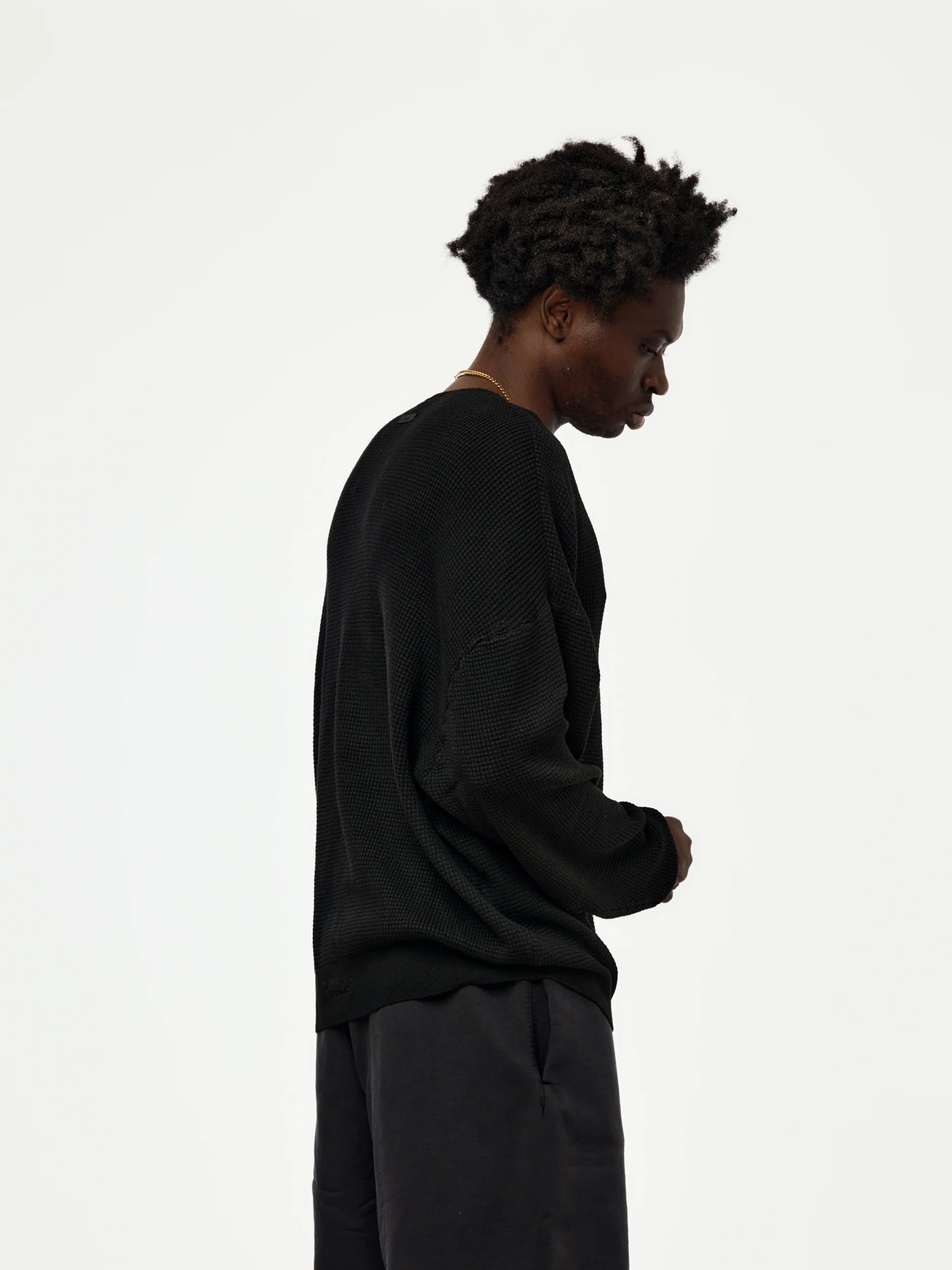 SIGNATURE WAFFLE 90'S CREWNECK SWEATER (VINTAGE BLACK) - Image 3