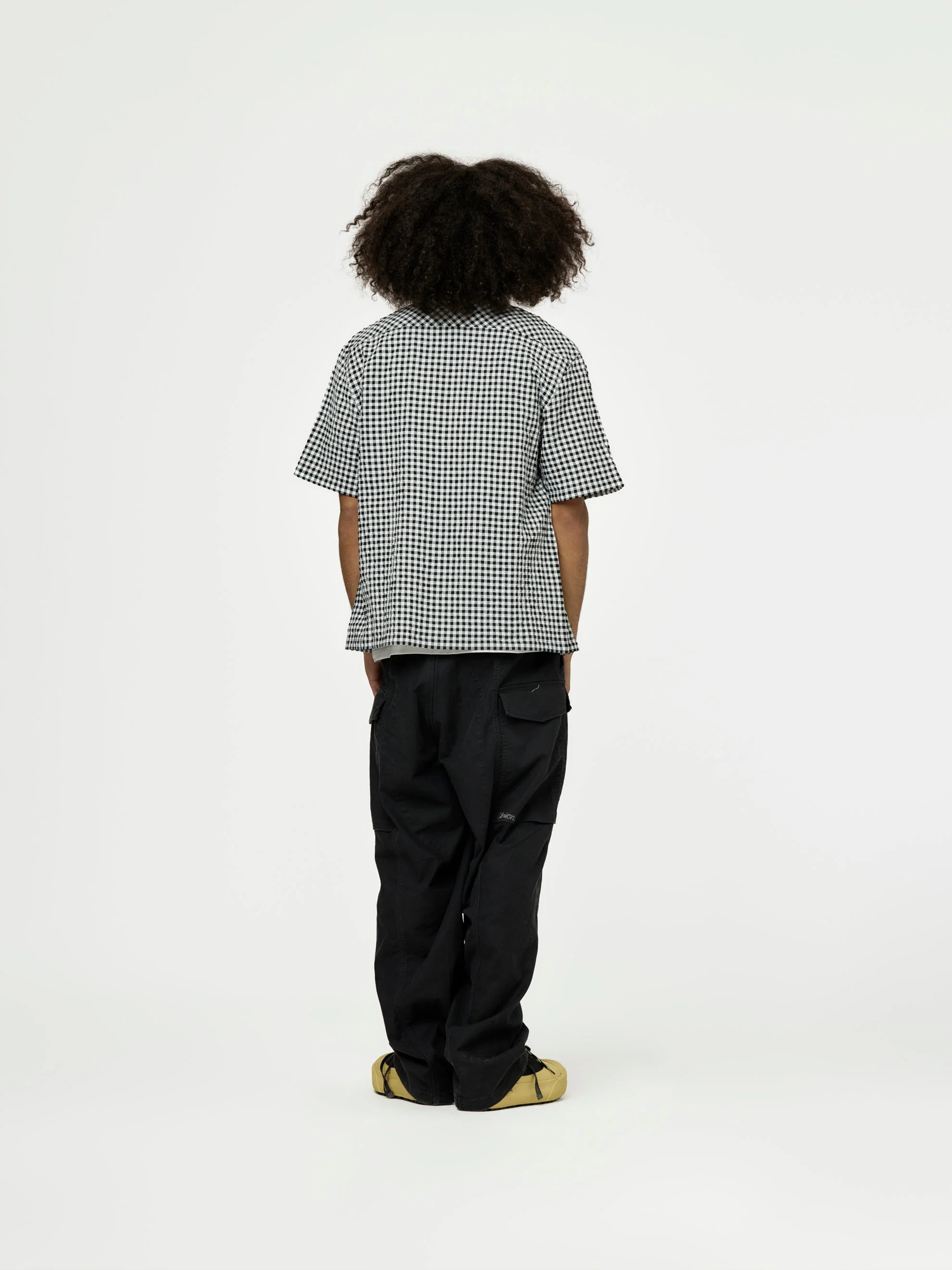 Gingham Seersucker Short-Sleeved Shirt (Black) - Image 5