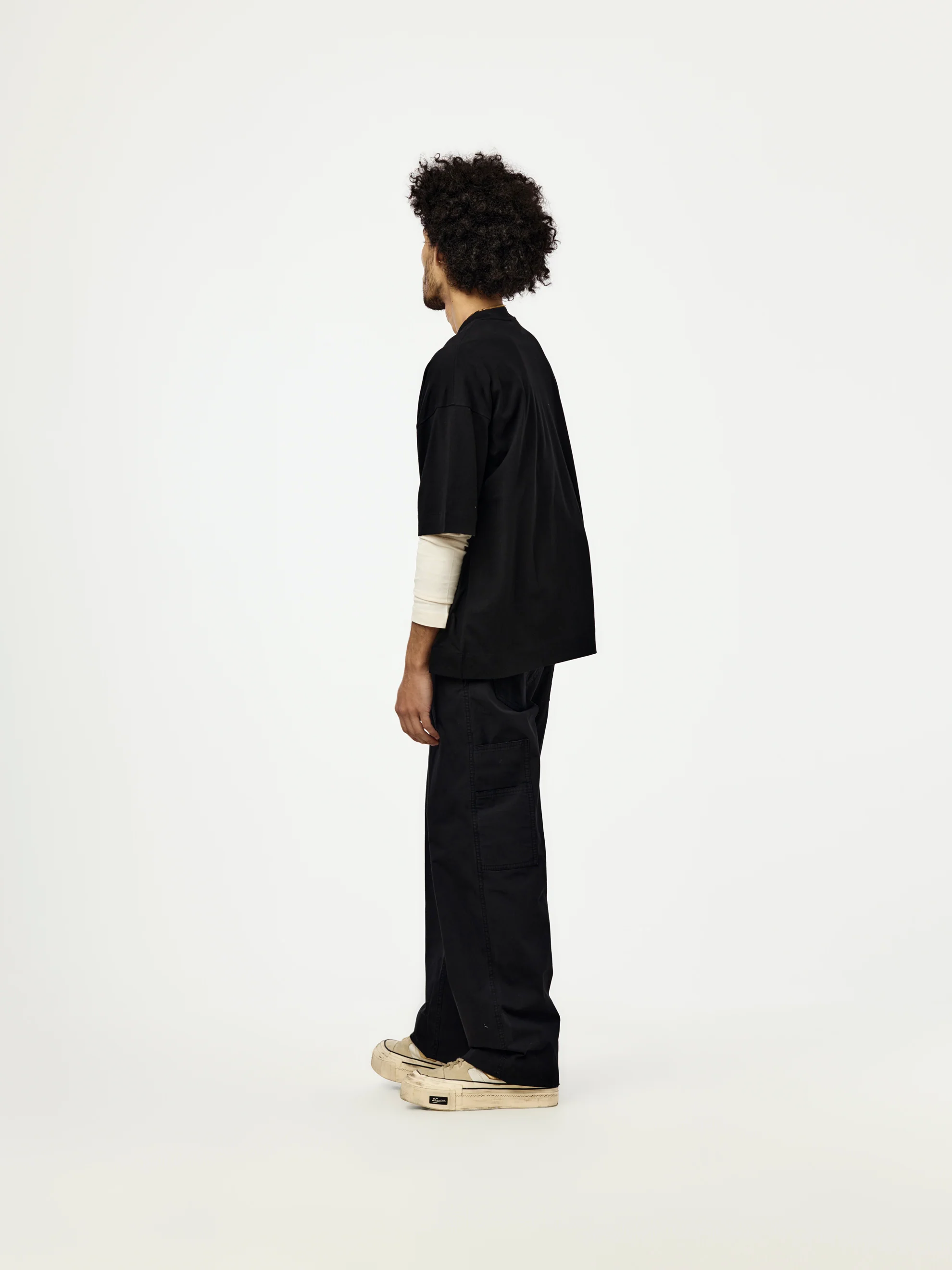 Heno T-Shirt (Black) - Image 5