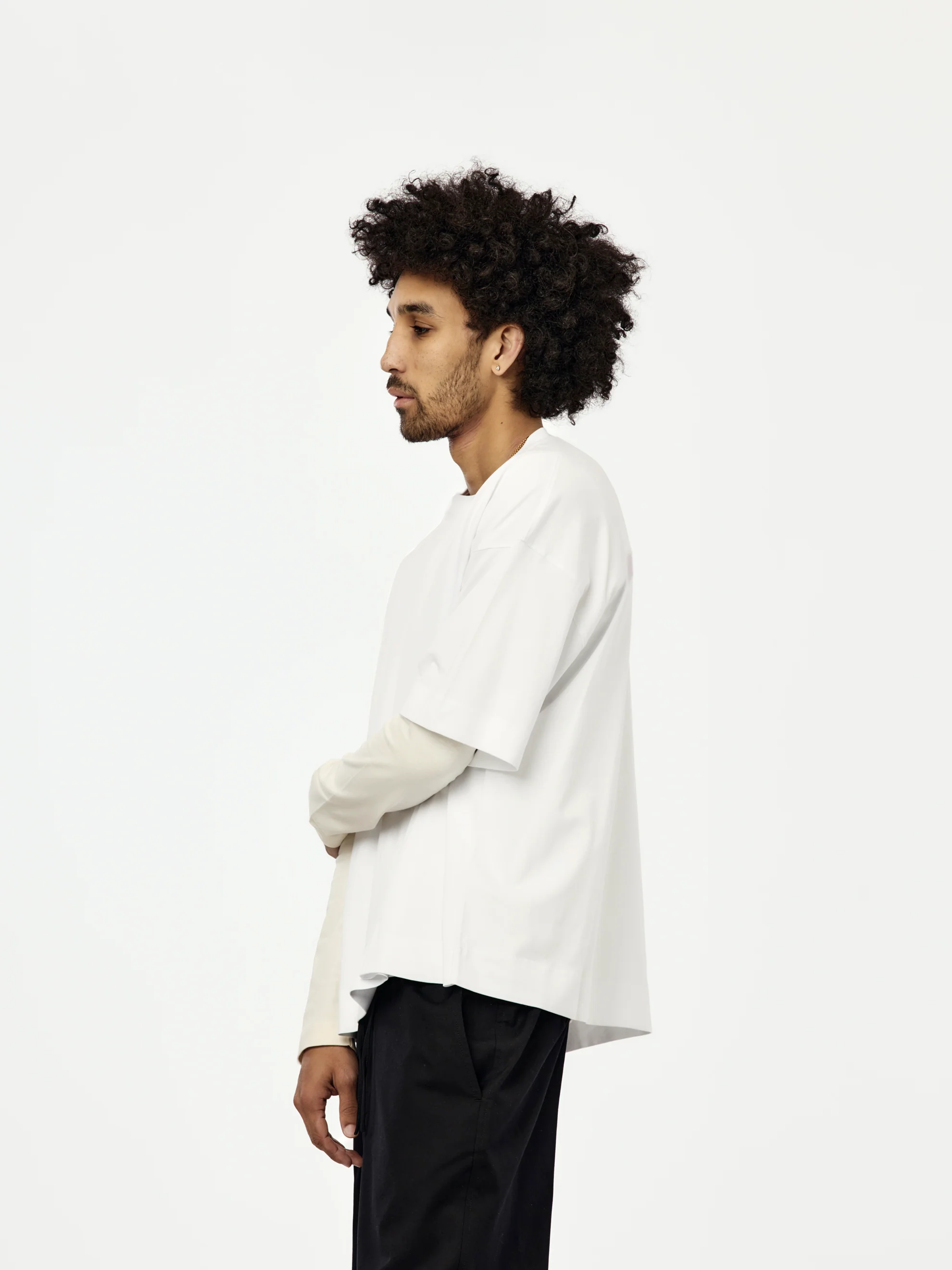 Heno T-Shirt (White) - Image 2