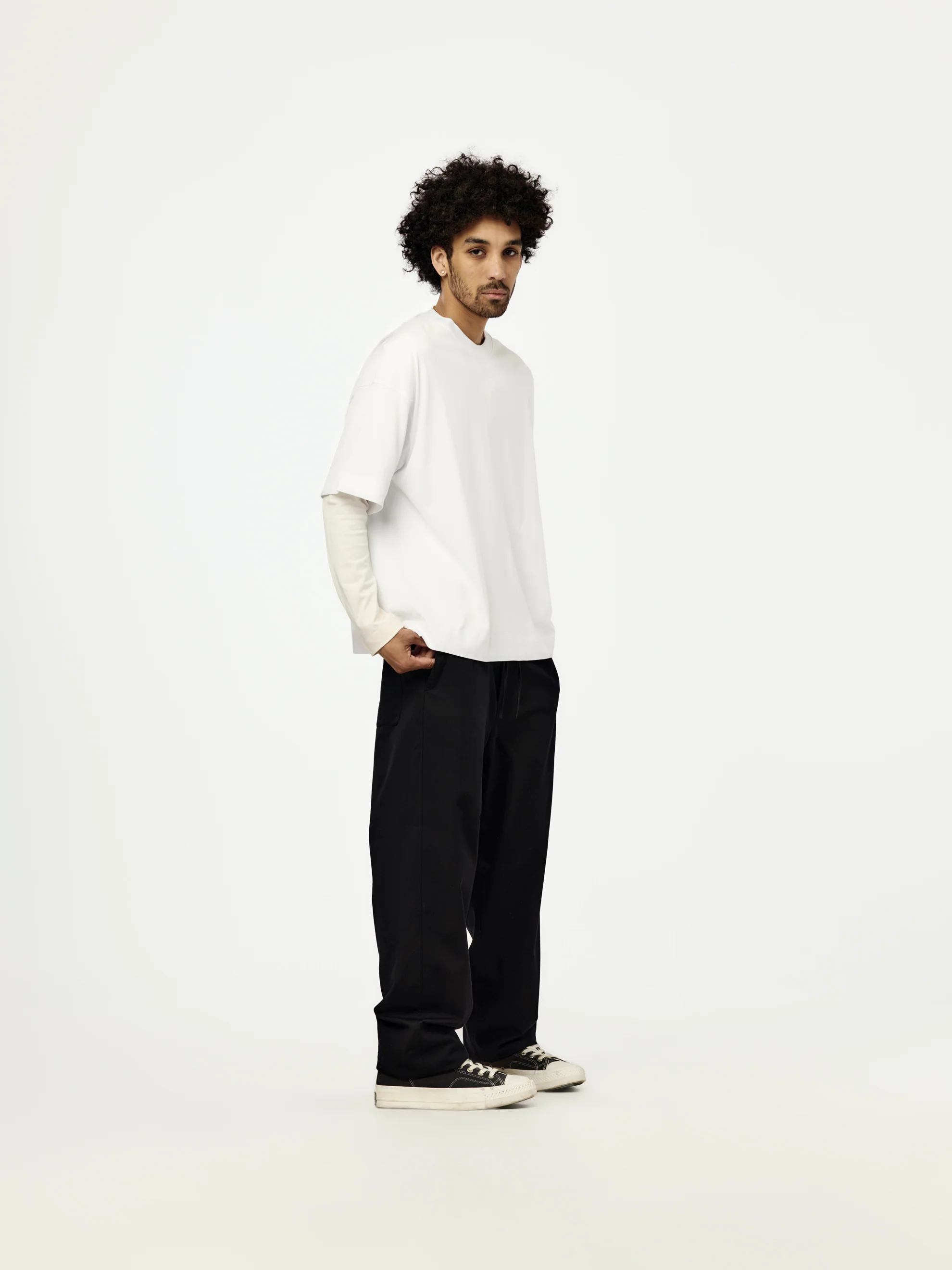 Heno T-Shirt (White) - Image 4