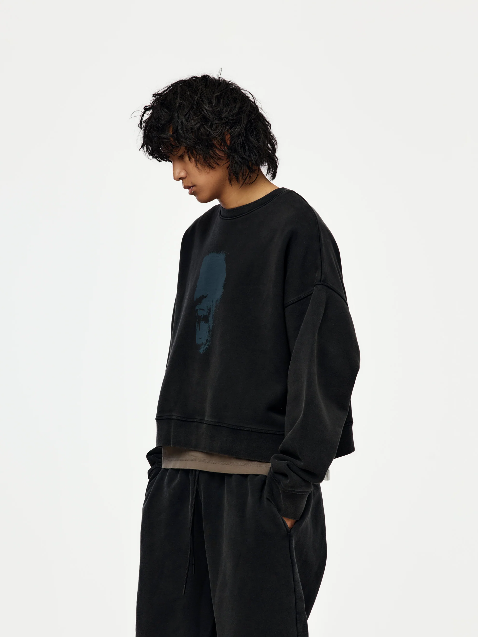 Jordan x IH Cropped Crewneck (BLACK) - Image 2