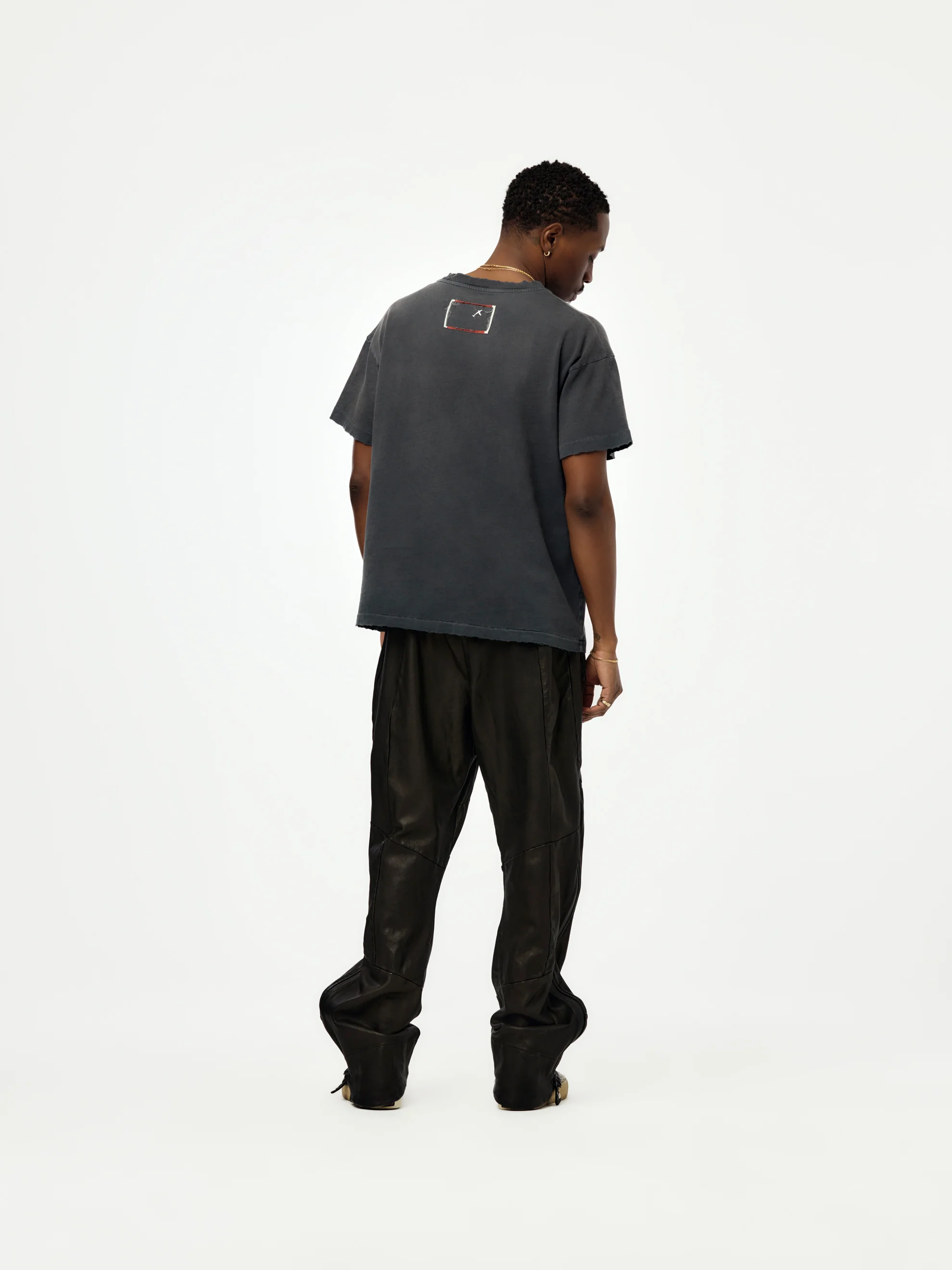 MAN ARRESTED TEE - Image 5