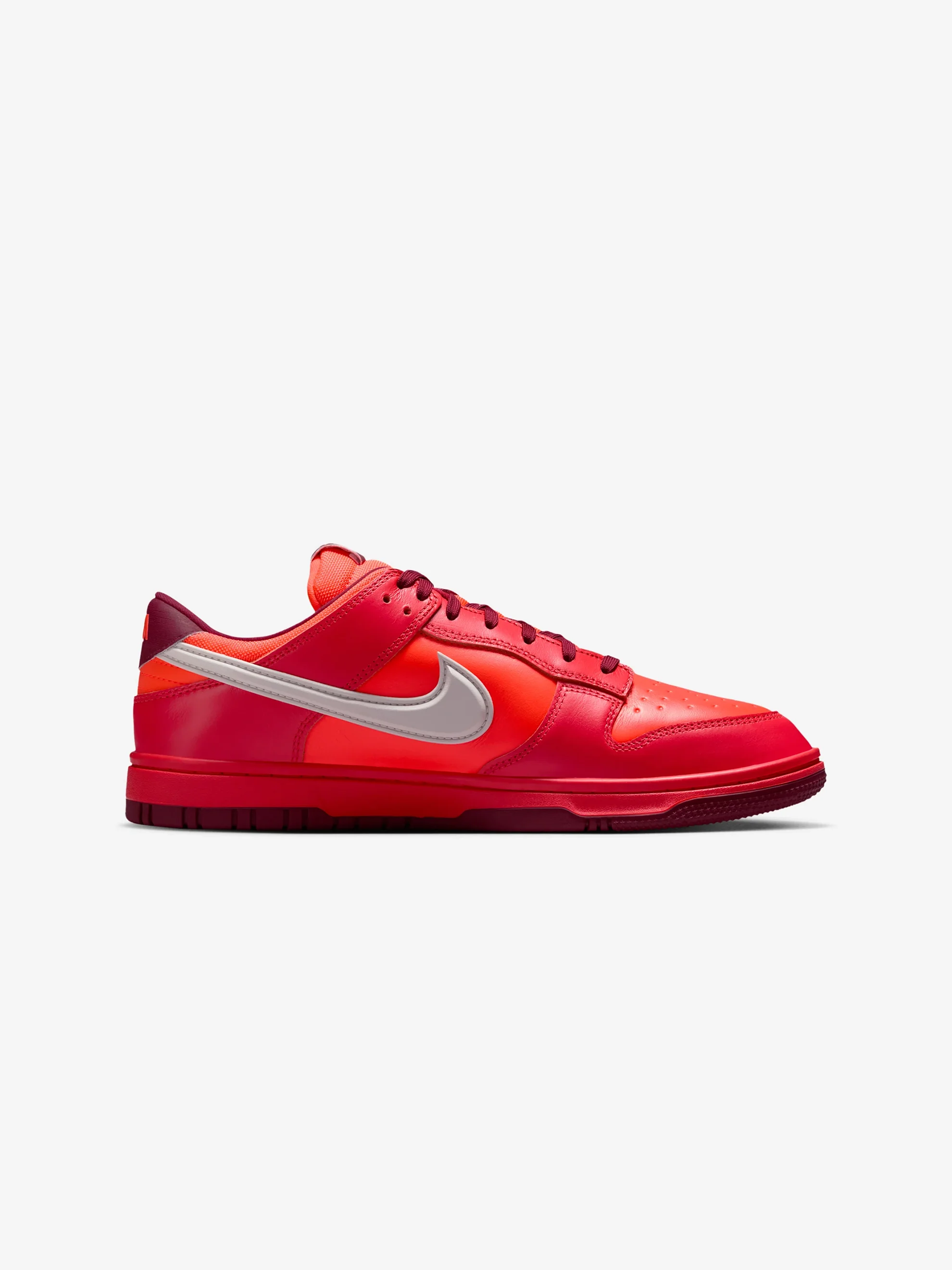Nike Dunk Low GORE-TEX "Crimson" - Image 3