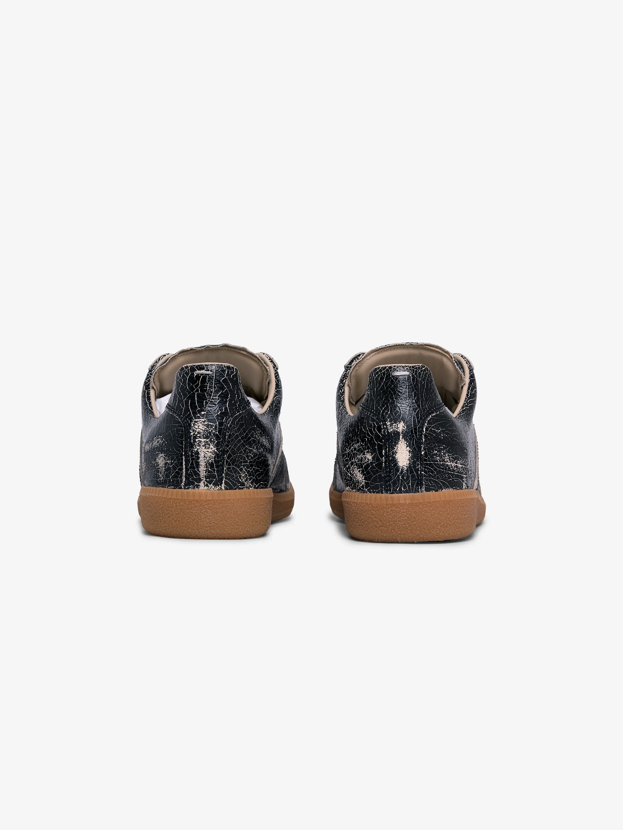 Replica (Black/White) - Image 4