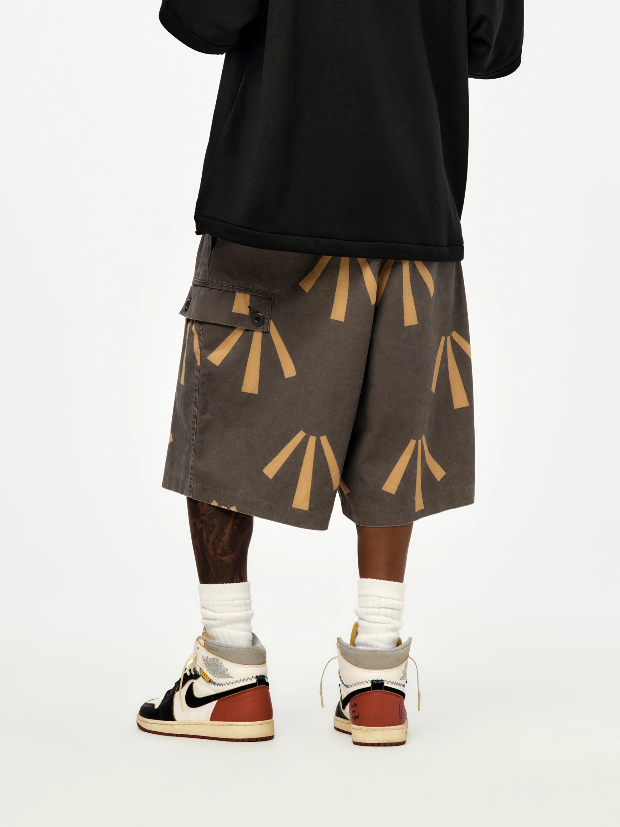 SHAW SHORT (DARK GREY) - Image 3