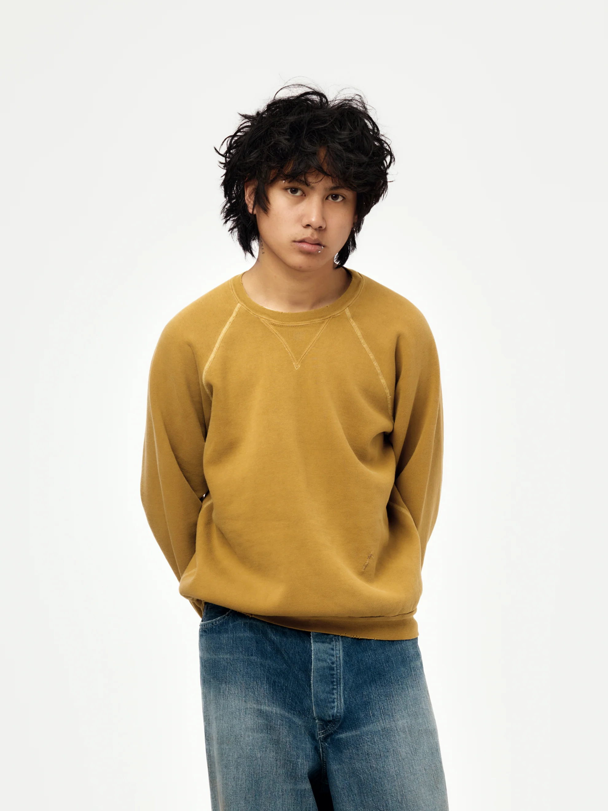 Vintage Double V Sweatshirt (GOLD) (SIS)