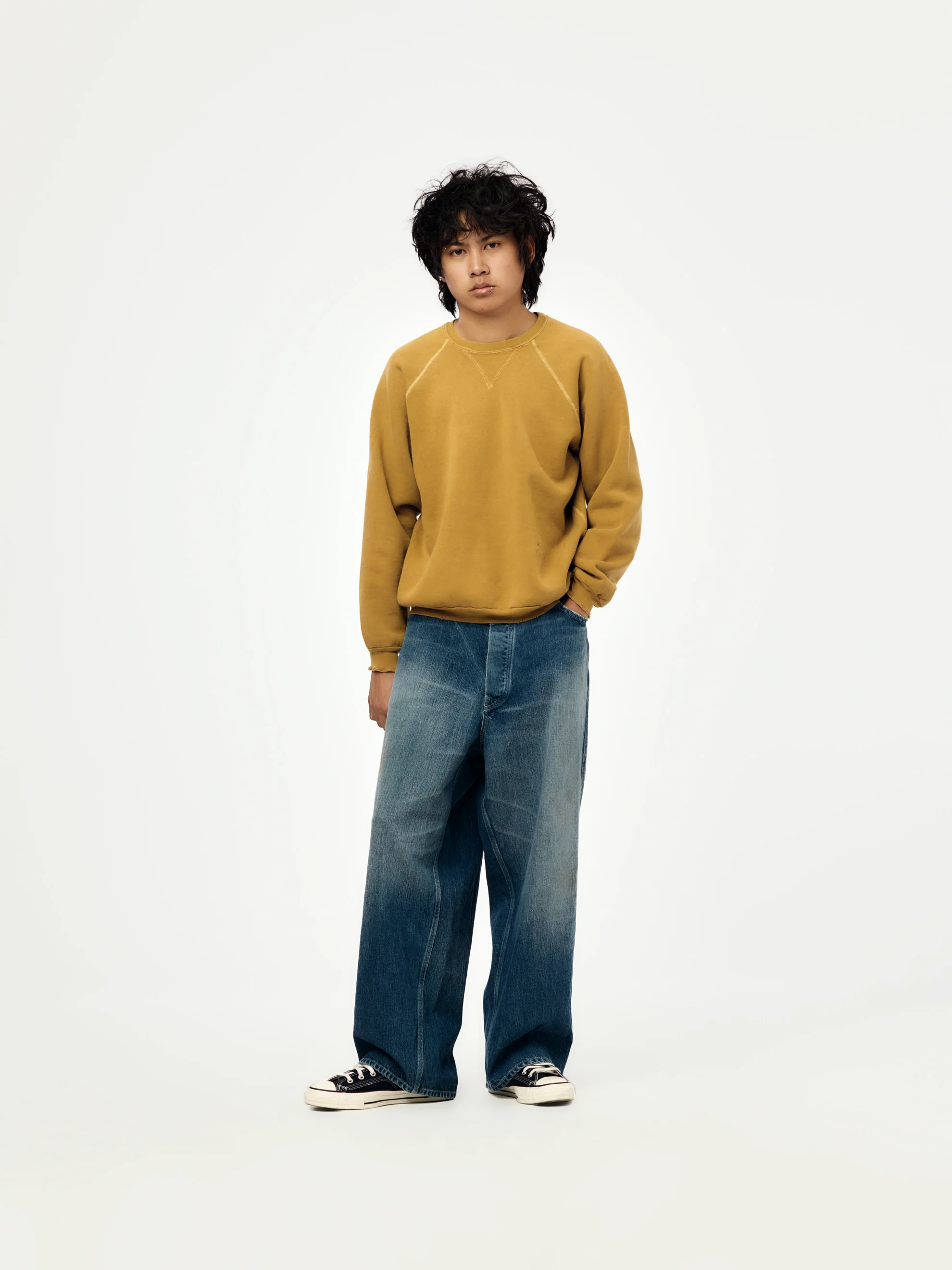 Vintage Double V Sweatshirt (GOLD) (SIS) - Image 4